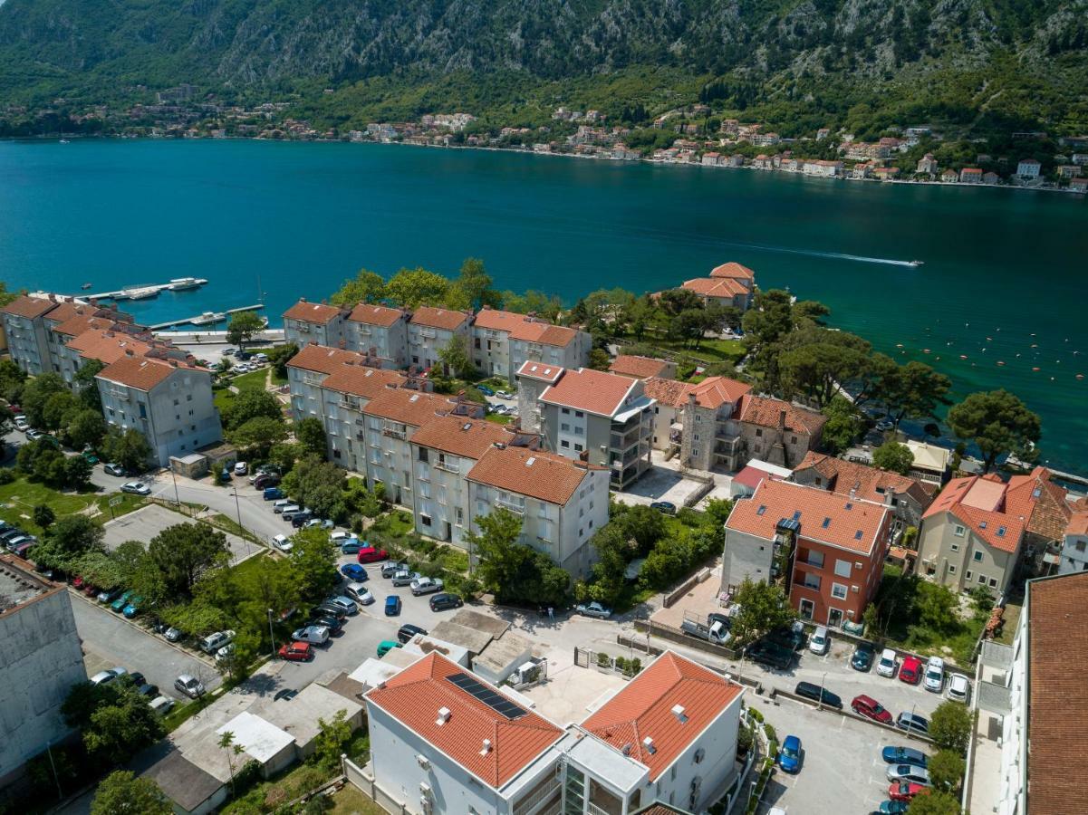 Maison W Kotor Exterior foto